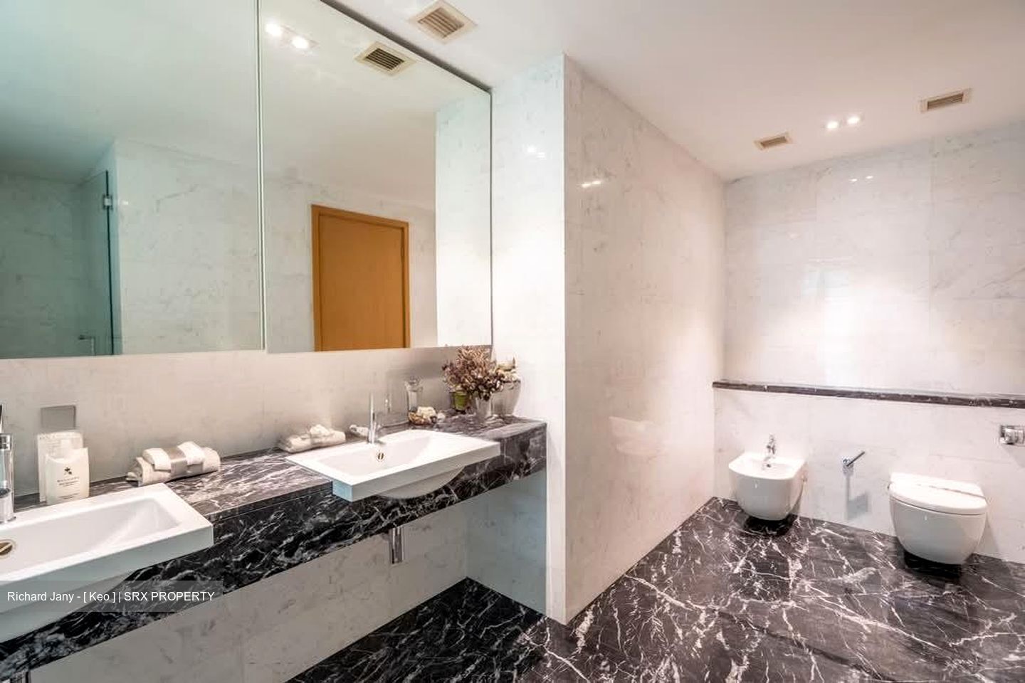 One Shenton (D1), Apartment #561808351